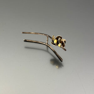 Flower flip-flop ring