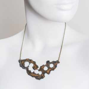 Collana "Danneggiato"