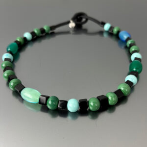 Choker necklace in mix glass and onix
